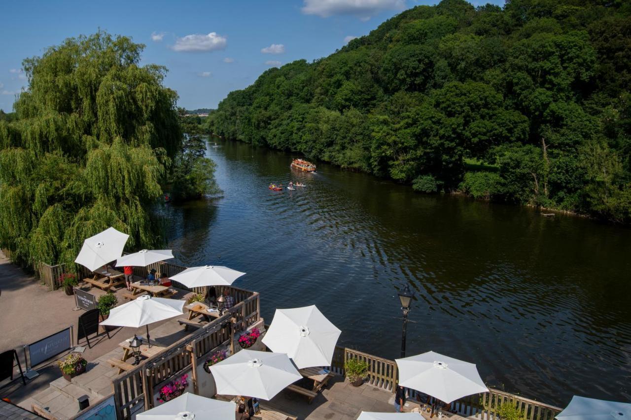 Ye Old Ferrie Inn Symonds Yat Exterior photo
